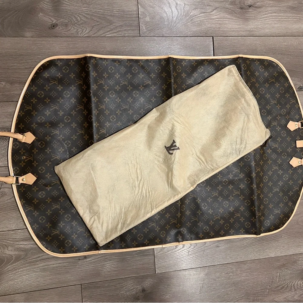 Louis Vuitton Monogram leather Travel Bag
